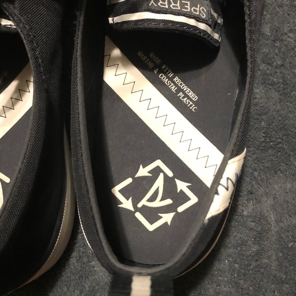 Sperry | Casual Navy Blue & White Boat Shoes - Picture 10 of 13